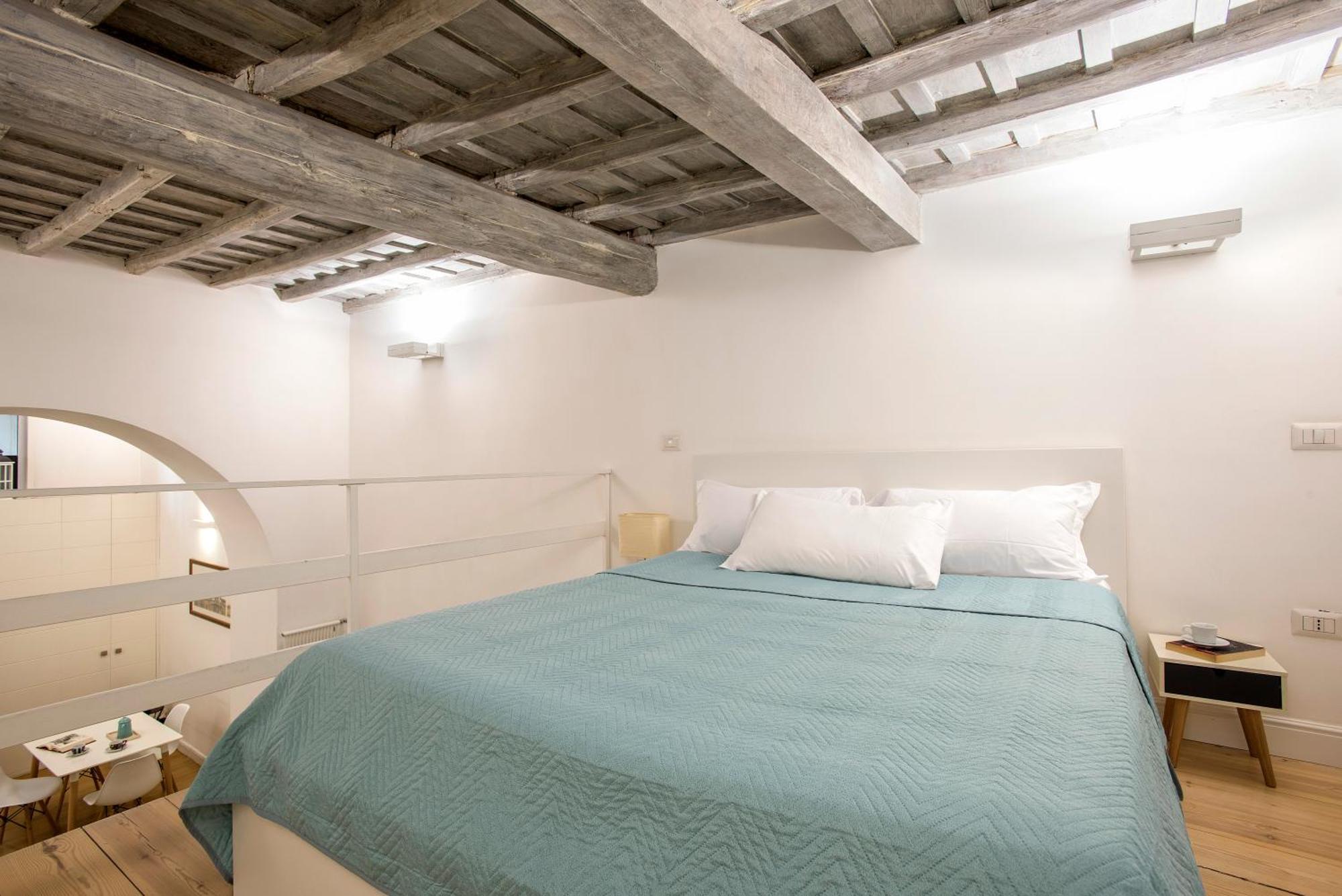 Apartment Holidays Teatro Pace Rom